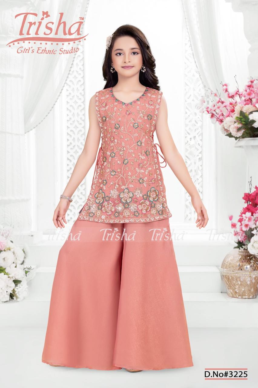 Traditional outfit 13